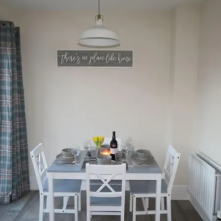 Impeccable With Parking Holiday home *