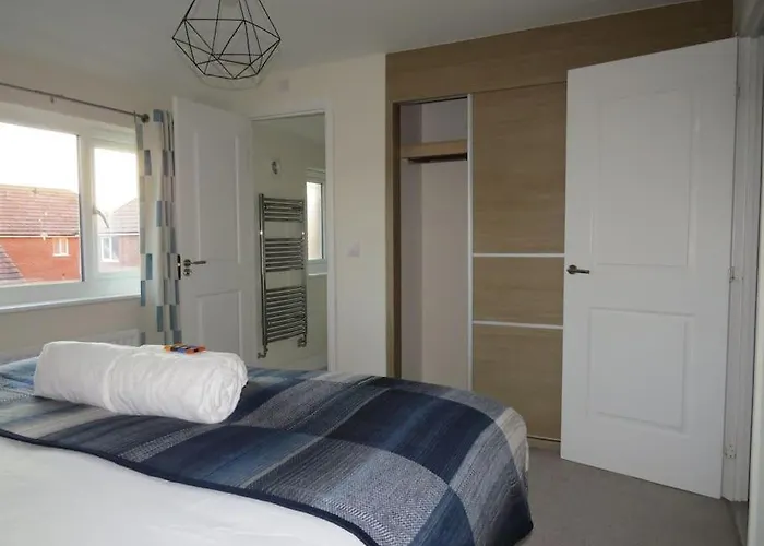 Impeccable With Parking Holiday home *