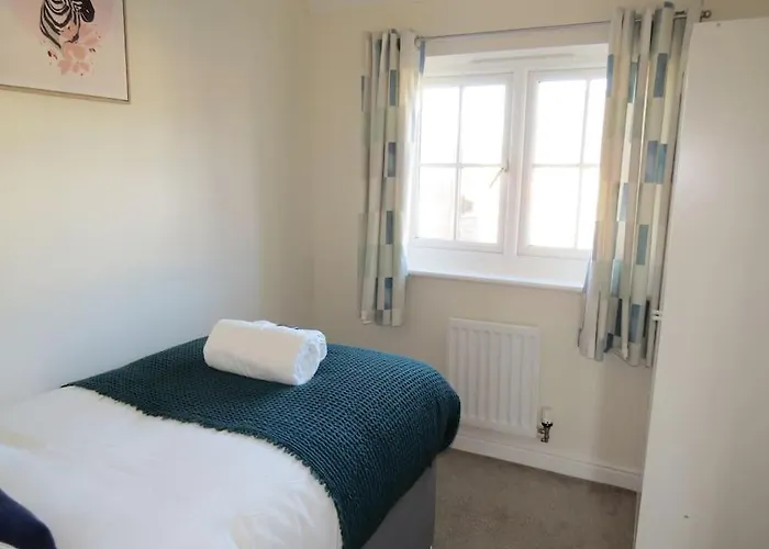 Impeccable With Parking Holiday home *