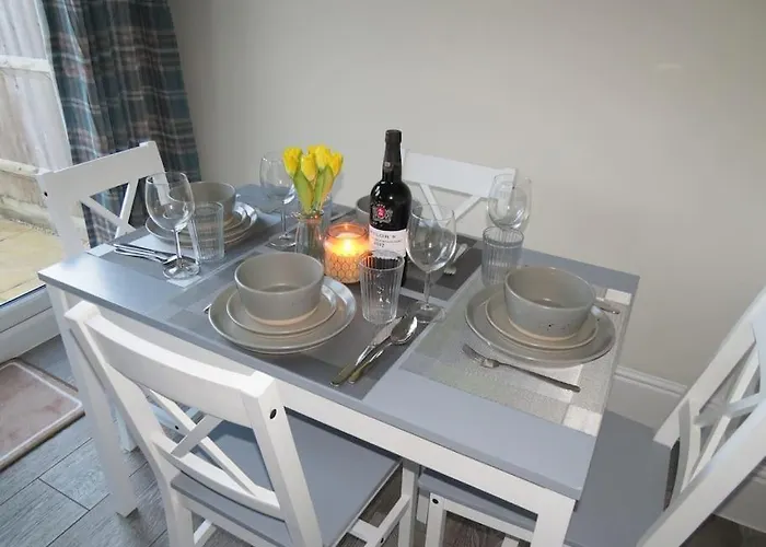 Impeccable With Parking Holiday home Bristol
