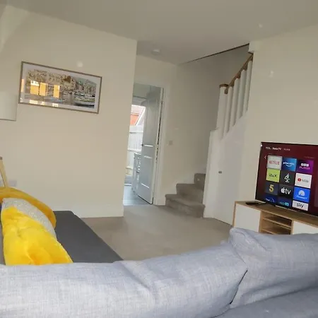 Impeccable With Parking